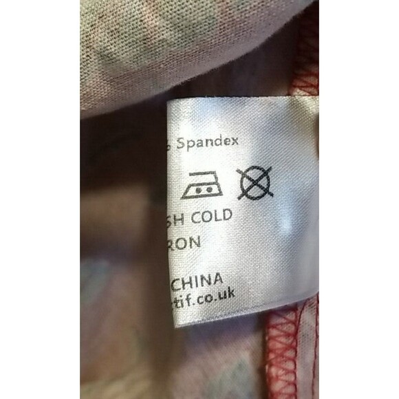 Collectif Vintage London Dress US M(8) UK 12 Fit & Flare Red Floral          T29 - Picture 7 of 8